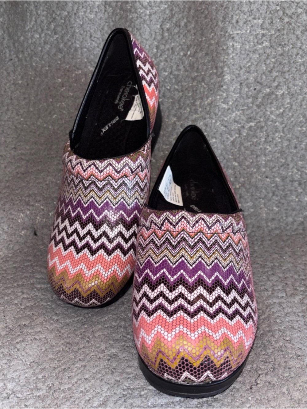 Cherokee Transcends Clogs - Picture 2 of 6
